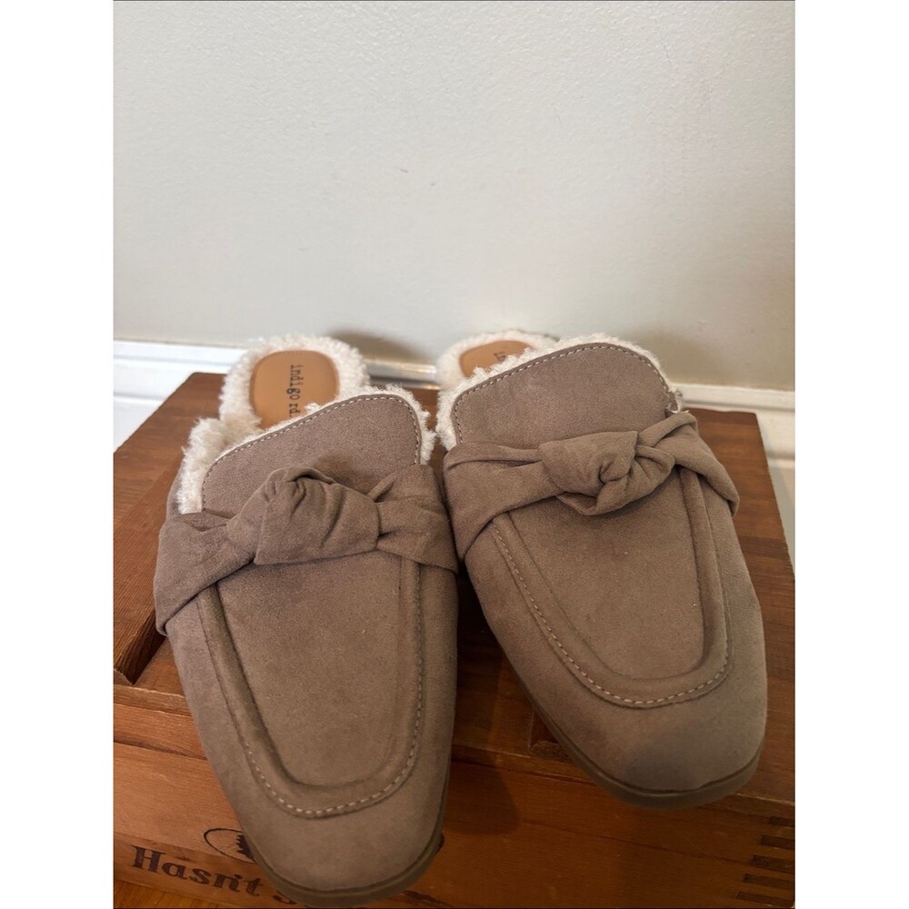 Indigo rd. Taupe Suede Knot-Front Shearling Lined Women's Mule size 9